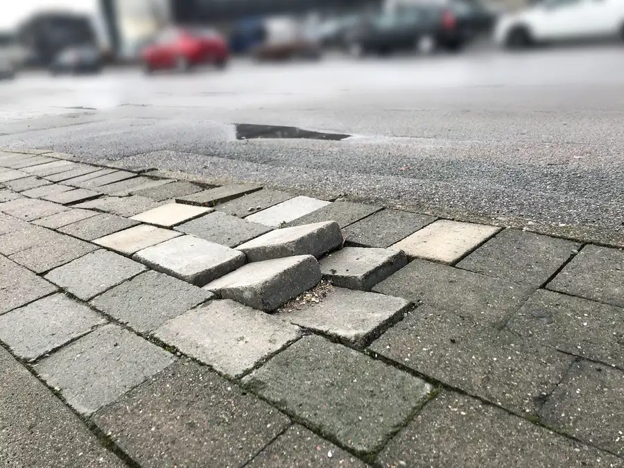 How Driveway Repair Prevents Long-term Structural Issues in Martindale TX How Driveway Repair Prevents Long-term Structural Issues in Martindale TX